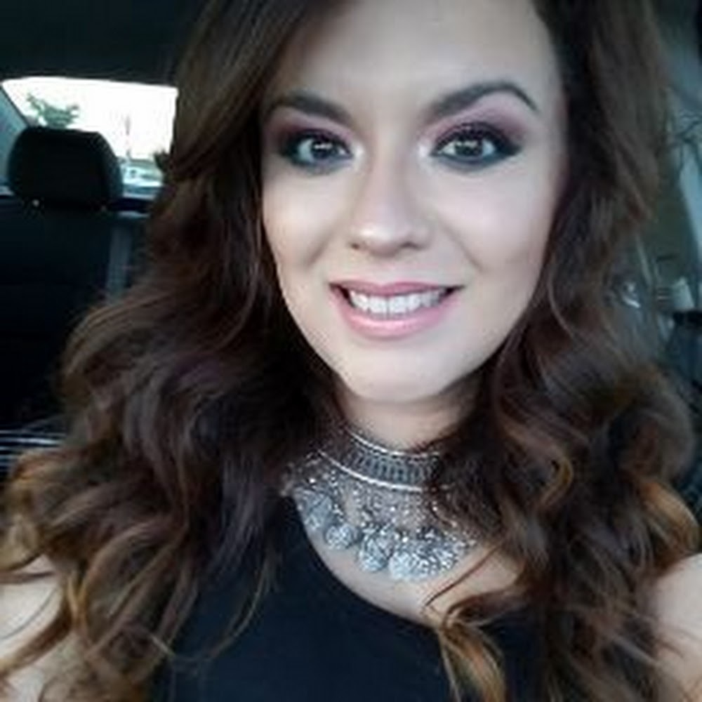 Meet your Posher, Nadia